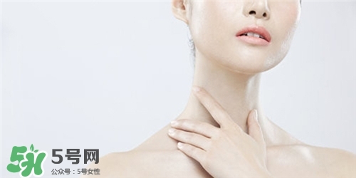 脖子干燥可以用橄欖油嗎?脖子干燥用橄欖油好不好? 脖子干燥可以用橄欖油嗎?脖子干燥用橄欖油好不好?