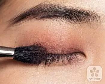 豆沙色眼影怎么畫？豆沙色眼影畫法