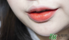 阿瑪尼Amani紅管唇釉色號(hào) 阿瑪尼紅管唇釉試色圖 阿瑪尼Amani紅管唇釉色號(hào) 阿瑪尼紅管唇釉試色圖