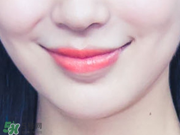 mac魅可2017情人節(jié)貝蒂唇膏多少錢？mac情人節(jié)限量唇膏口紅價格