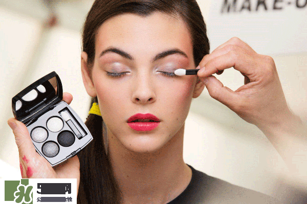 香奈兒2017coco水晶糖光透唇釉色號(hào) 香奈兒水晶糖光透唇釉試色