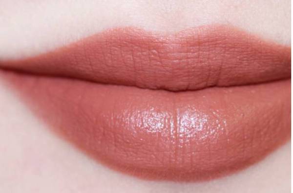 奶茶色口紅適合什么膚色？奶茶色口紅適合黃皮嗎？