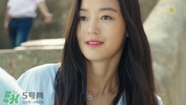 mac魅可2017情人節(jié)貝蒂唇膏多少錢？mac情人節(jié)限量唇膏口紅價格