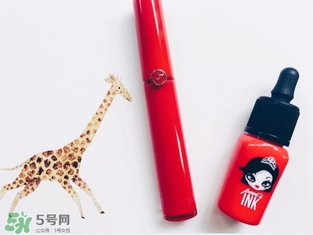 涂唇釉嘴唇干是怎么回事？涂唇釉嘴唇干怎么辦？