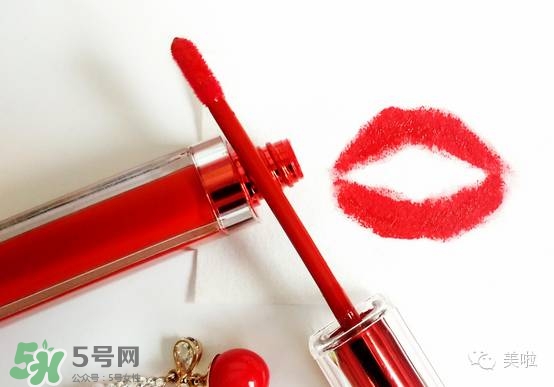 唇釉顯唇紋怎么辦？不顯唇紋的唇釉推薦？