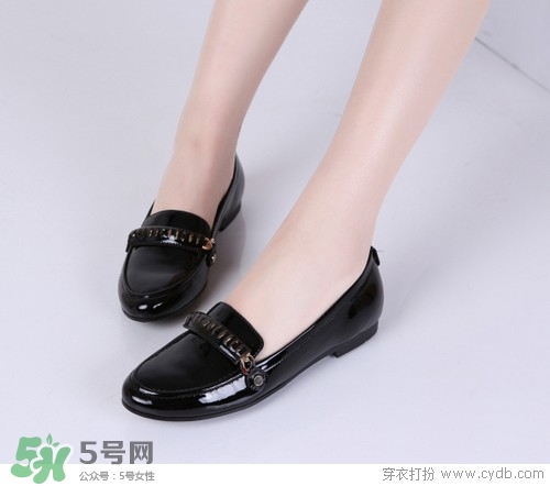 3月份穿什么鞋子？三月份穿什么鞋？