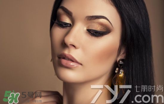 眼影膏和眼影的區(qū)別 眼影膏好還是眼影粉好？