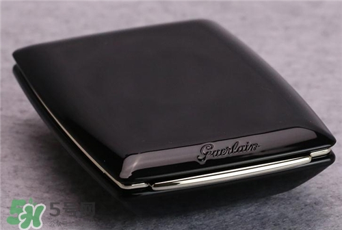 嬌蘭金鉆粉餅好用嗎？嬌蘭金鉆粉餅怎么樣？