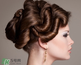 浮粉怎么辦？臉上浮粉怎么補救？