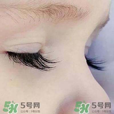 怎么讓睫毛變長(zhǎng)？增長(zhǎng)睫毛的方法有哪些？