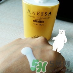 安耐曬金瓶怎么樣？安耐曬金瓶好用嗎？