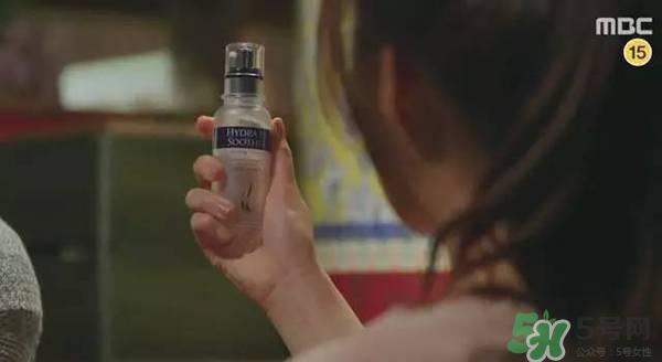 ahc神仙水和b5水區(qū)別 ahc神仙水和ahc b5玻尿酸精華哪個好？