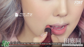 煙熏玫瑰色適合什么膚色？煙熏玫瑰色口紅適合黃皮嗎？