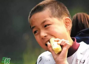 吃甘蔗嘴爛了怎么辦？吃甘蔗嘴角爛了怎么辦？