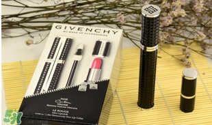 紀(jì)梵希小羊皮有小樣嗎？紀(jì)梵希小羊皮有中樣嗎？