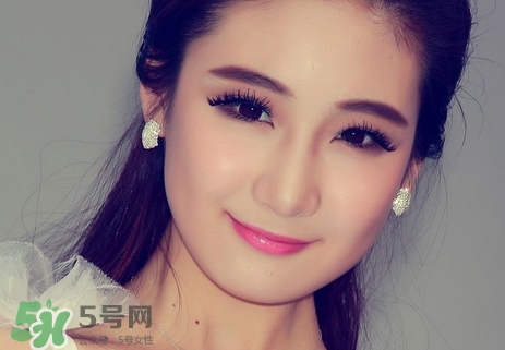 額頭上長痘痘用什么藥膏?額頭上長痘痘涂什么藥好? 額頭上長痘痘用什么藥膏?額頭上長痘痘涂什么藥好?