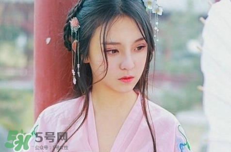 脖子上長(zhǎng)痘痘用什么藥?脖子上長(zhǎng)痘痘擦什么藥?