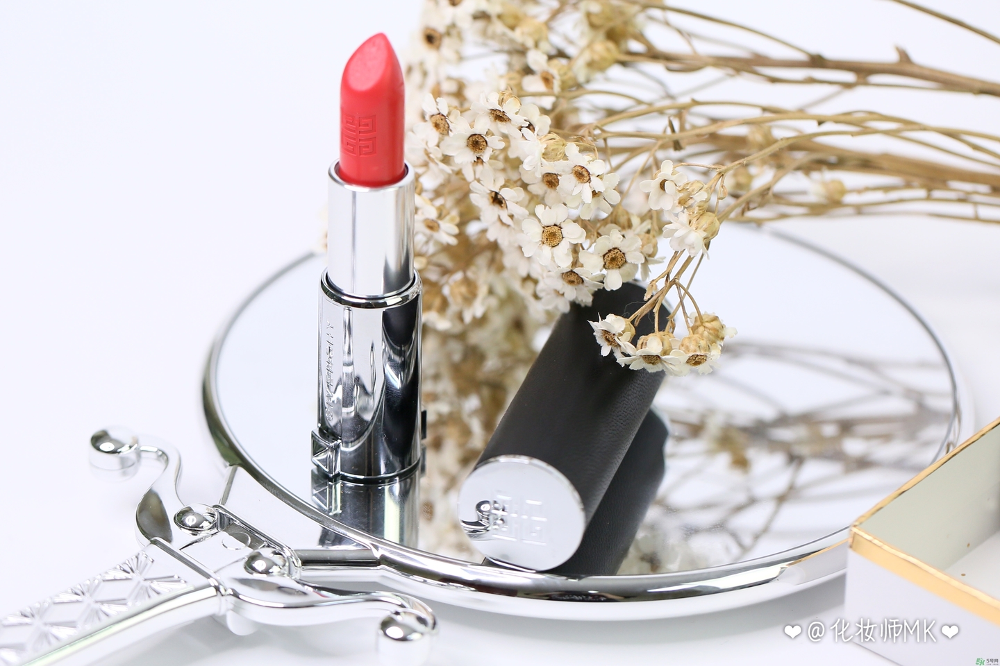 紀梵希小羊皮是真皮嗎？紀梵希小羊皮是羊皮嗎？