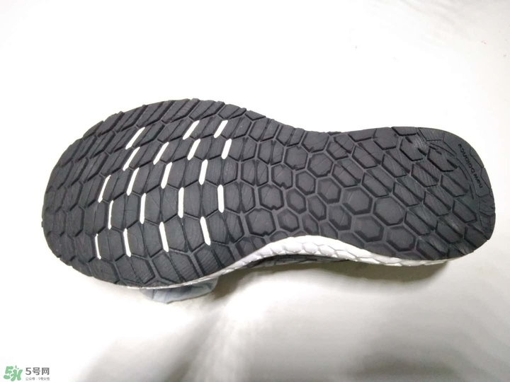 new balance fresh foam boracay v3跑鞋深度評(píng)測(cè) new balance fresh foam boracay v3跑鞋深度評(píng)測(cè)