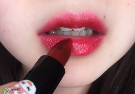 紀(jì)梵希小羊皮有小樣嗎？紀(jì)梵希小羊皮有中樣嗎？