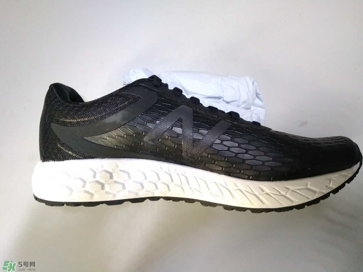 new balance fresh foam boracay v3跑鞋深度評(píng)測(cè) new balance fresh foam boracay v3跑鞋深度評(píng)測(cè)