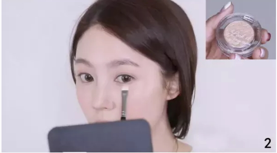 干玫瑰色妝容怎么化？干玫瑰色妝容畫法步驟