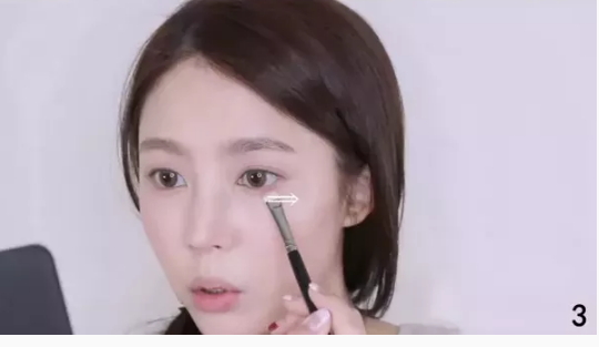 干玫瑰色妝容怎么化？干玫瑰色妝容畫法步驟