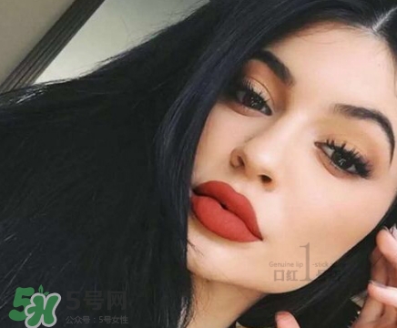 磚紅色和豆沙色的區(qū)別 磚紅色和豆沙色哪個(gè)好看？