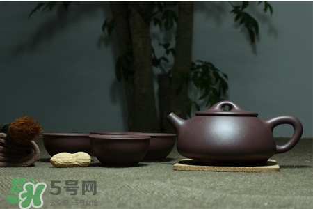 如何清洗紫砂壺茶垢？紫砂壺的茶垢怎么清洗？