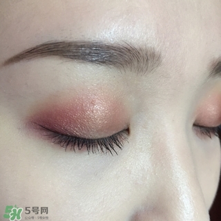 紅棕色眼影怎么化？紅棕色眼影畫(huà)法步驟