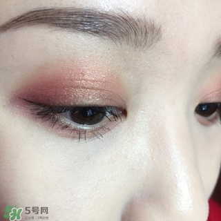 紅棕色眼影怎么化？紅棕色眼影畫(huà)法步驟