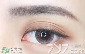 假睫毛怎么貼自然，你不知道的事