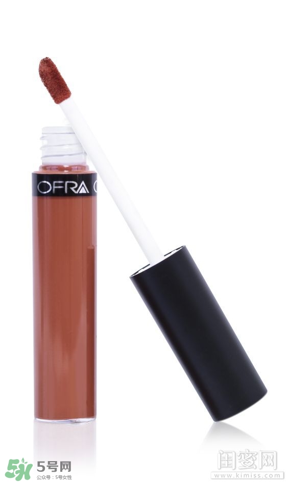 豆沙色和南瓜色的區(qū)別 豆沙色和南瓜色哪個好看？