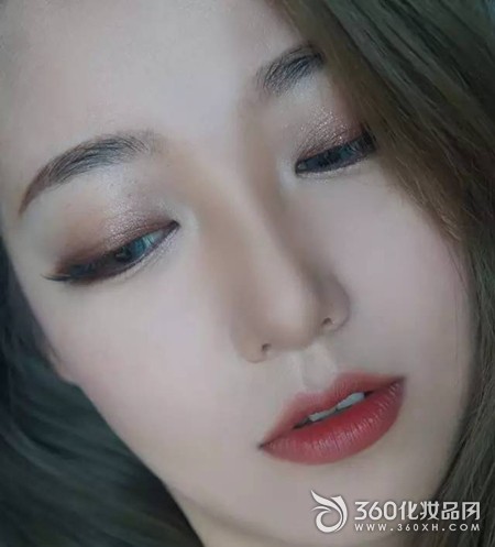 干玫瑰色適合什么膚色？干玫瑰色口紅適合黃皮嗎？