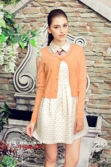 4月份穿什么衣服？四月份穿衣搭配