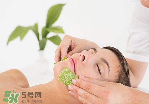 蘆薈涂在臉上發(fā)癢是怎么回事？蘆薈涂在臉上發(fā)癢怎么辦？