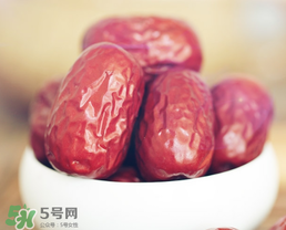 灰棗和和田棗哪個補(bǔ)血？灰棗和和田棗的區(qū)別