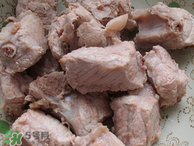 排骨發(fā)霉可以吃嗎？發(fā)霉的排骨能吃嗎？