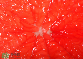 橙子里有紅絲能吃嗎？橙子里有紅絲的是什么？