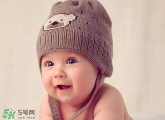 4月份出生的寶寶穿什么衣服？四月份寶寶穿衣搭配