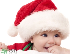 4月份出生的寶寶穿什么衣服？四月份寶寶穿衣搭配