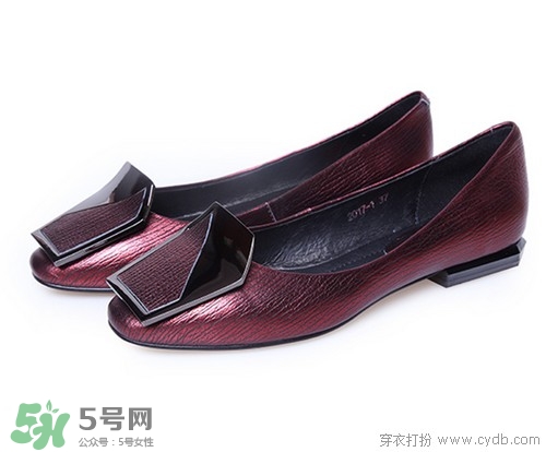 4月份穿什么鞋子？四月份鞋子搭配