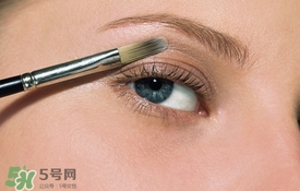 tom ford蜜粉餅怎么用？tom ford蜜粉餅使用方法