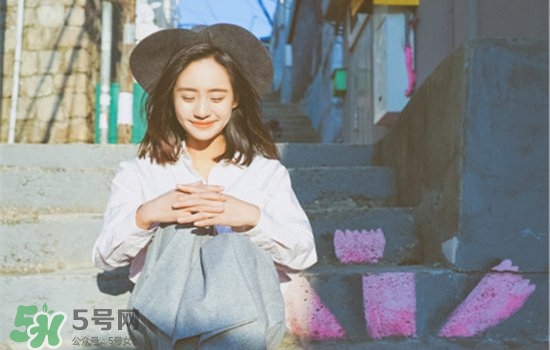 割雙眼皮多久可以化妝？割雙眼皮多久恢復(fù)自然