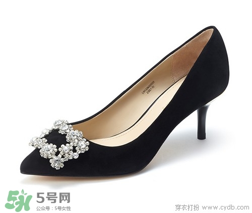 4月份穿什么鞋子？四月份鞋子搭配