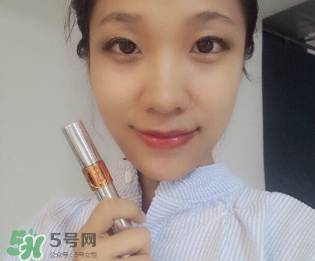 ysl唇油怎么用？ysl唇油使用方法