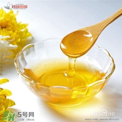 嘴唇干燥是什么原因？嘴唇干裂脫皮怎么辦？