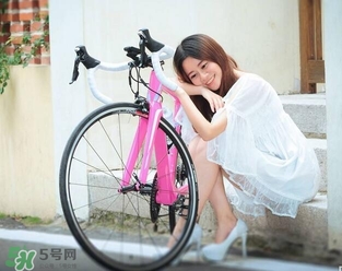 騎自行車消耗多少卡路里？騎自行車消耗熱量