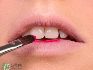 櫻花粉是什么顏色？櫻花粉口紅試色