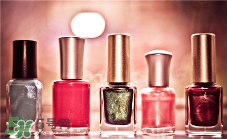 卸妝水能卸指甲油嗎?卸妝水可以卸指甲油嗎? 卸妝水能卸指甲油嗎?卸妝水可以卸指甲油嗎?